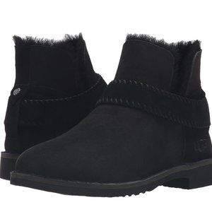 UGG McKay Bootie (Black)